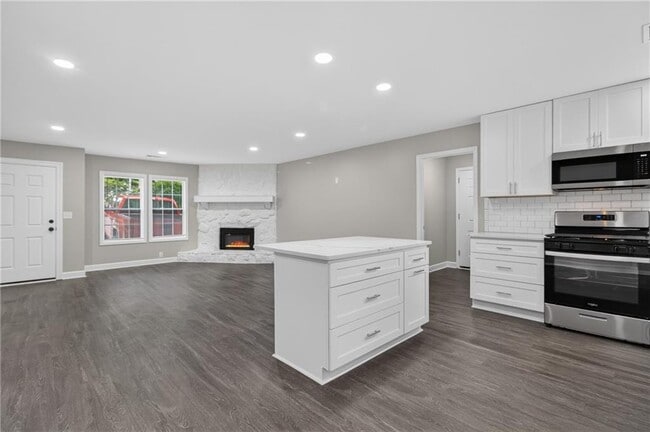 Building Photo - 1540 Spender Dr
