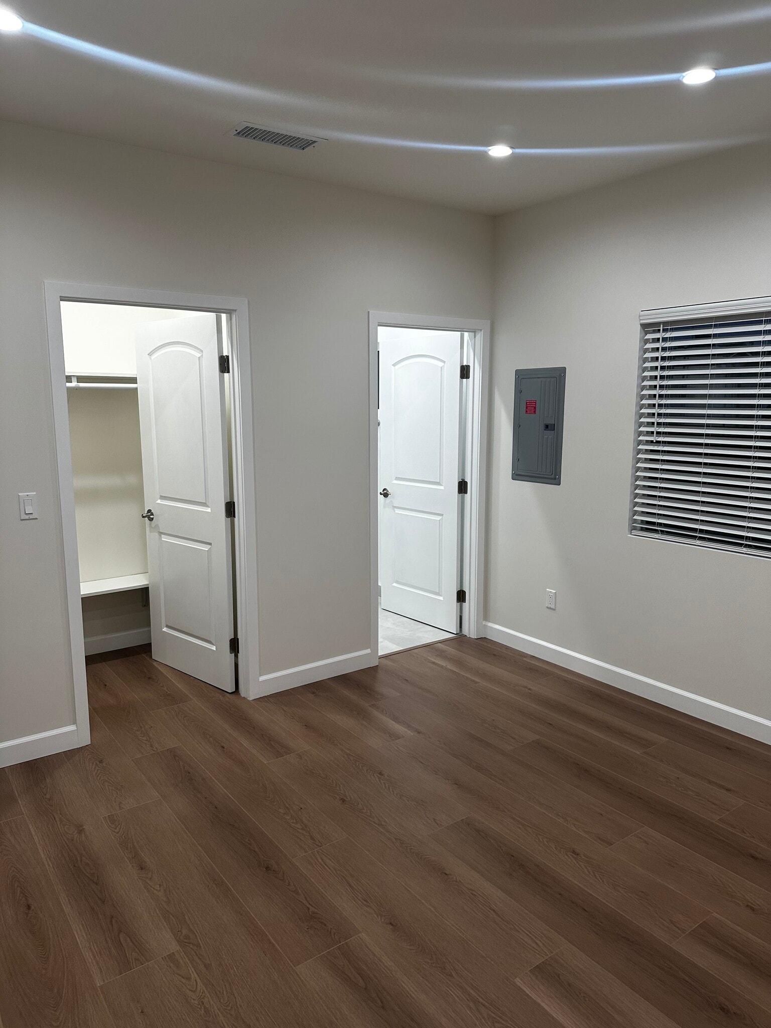 Building Photo - 8501 Cranford Ave