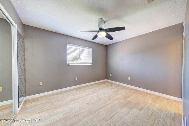 Building Photo - 2610 Via Napoli Ct