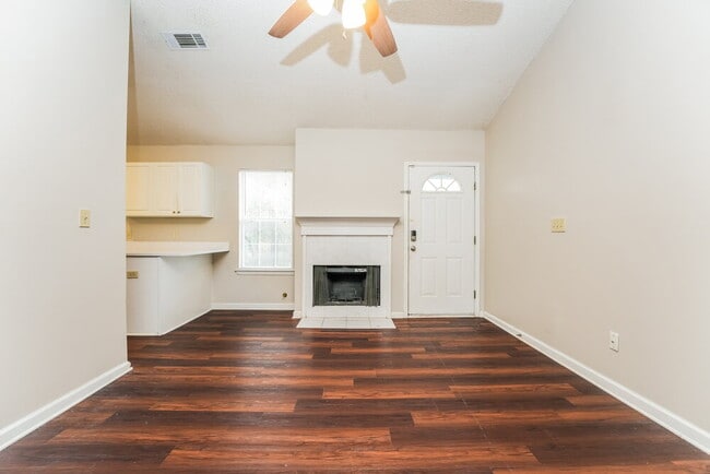 Building Photo - 218 Adam Cir