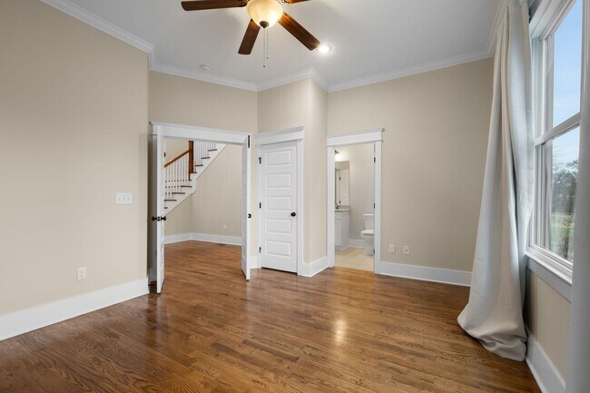 Building Photo - 311B 54th Ave N