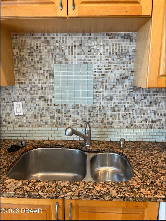 Building Photo - 233 Pine Cone Trail