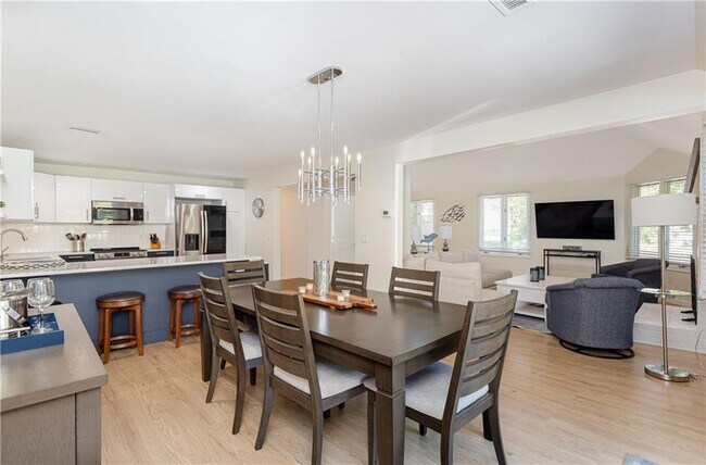 Building Photo - 112 Harrison Ave