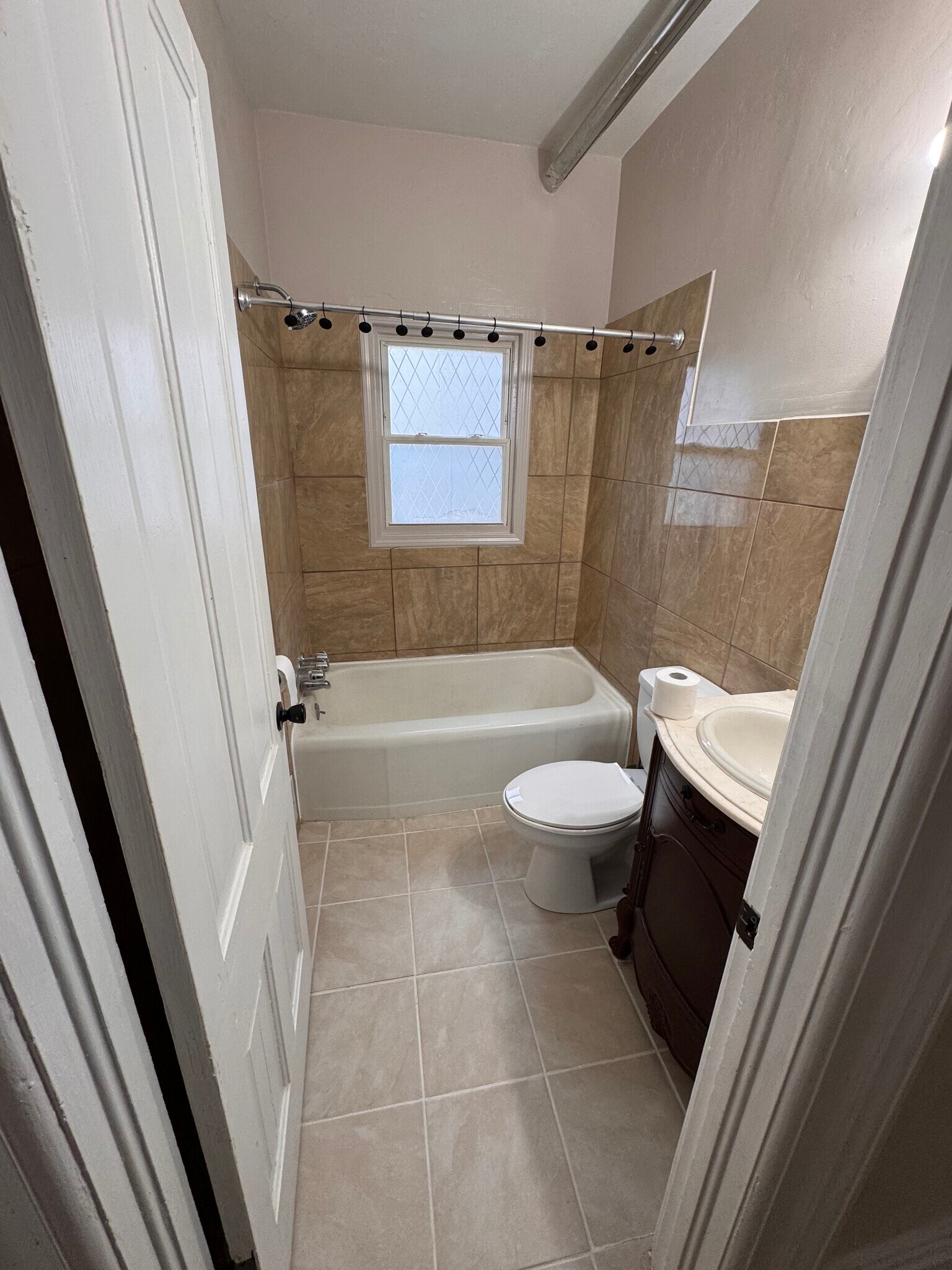 Bathroom - 709 E Centerway