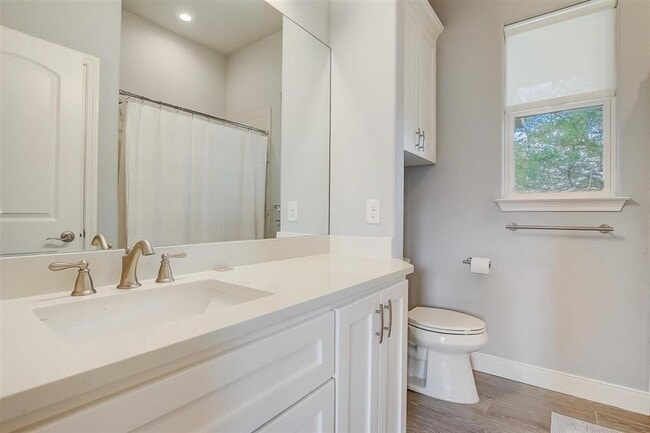 Building Photo - 121 Naalehu Ct