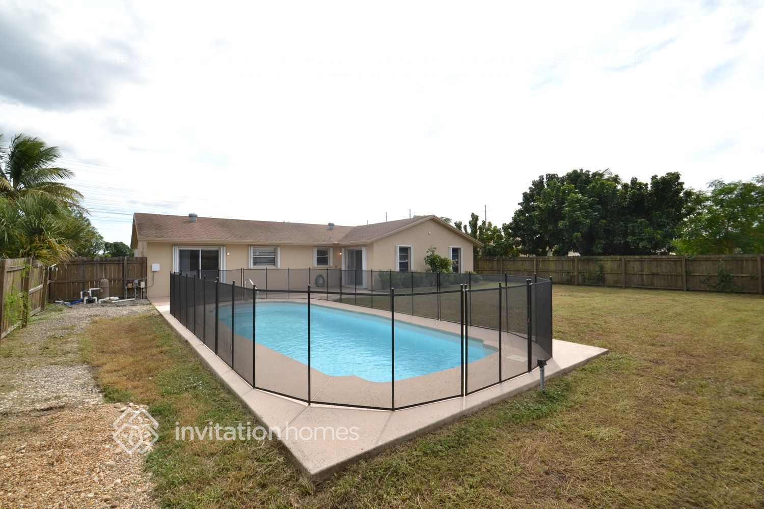 Building Photo - 132 La Mancha Ave