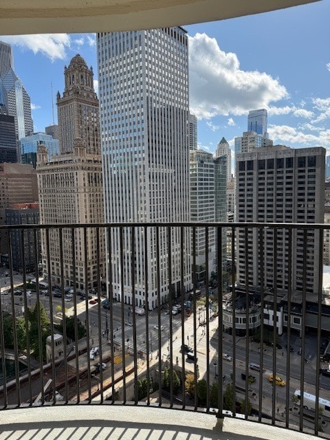 Building Photo - 300 N State St