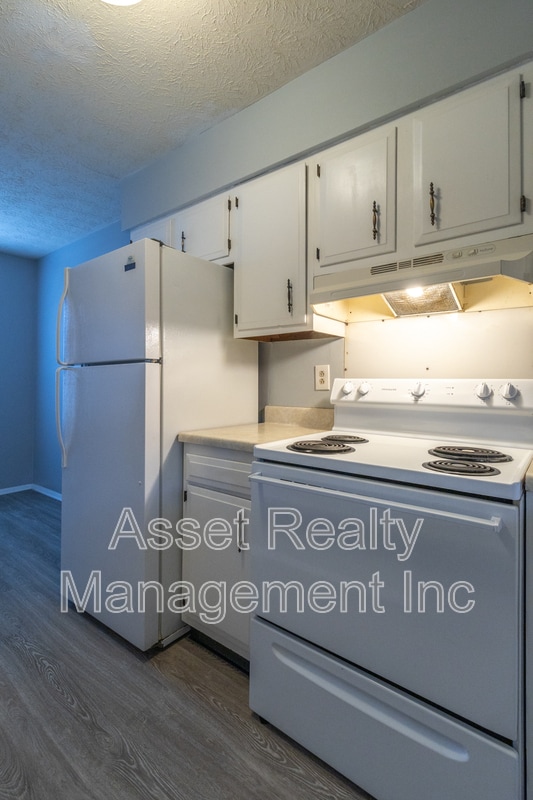 Building Photo - 9157 Cedarpark Ln NW