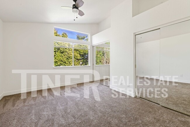 Building Photo - 8242 Scrub Oak Way