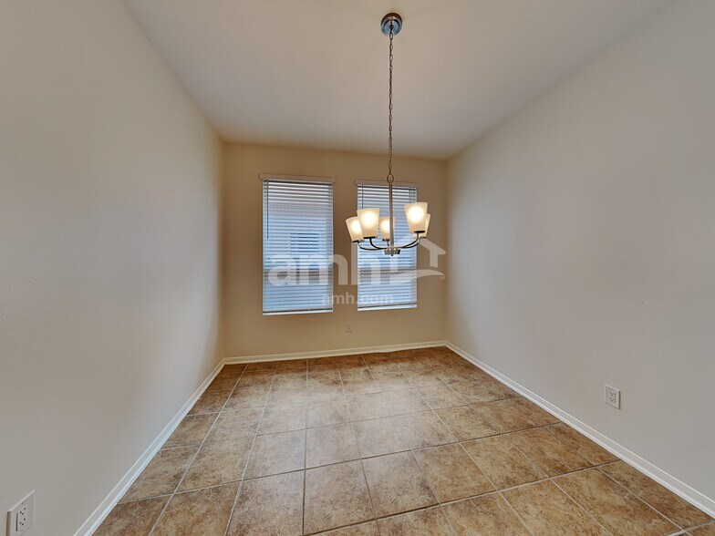 Building Photo - 22514 Spring Crossing Dr
