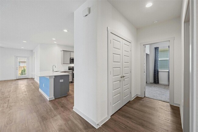 Building Photo - 141 Parryi Cove