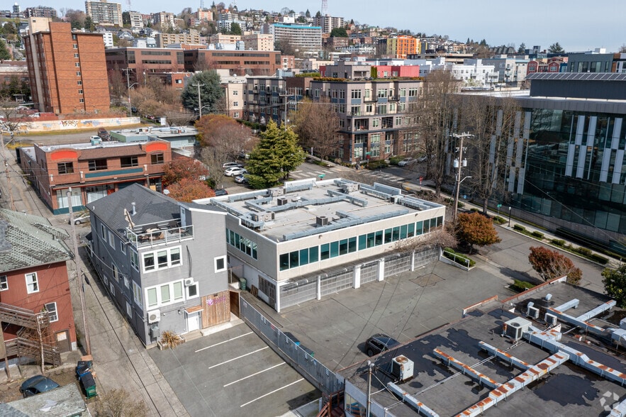 Primary Photo - Koz Uptown