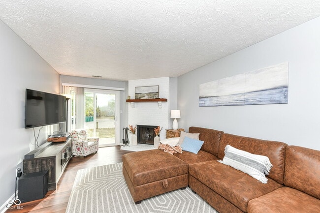 Building Photo - 2502 Chaseway Ct