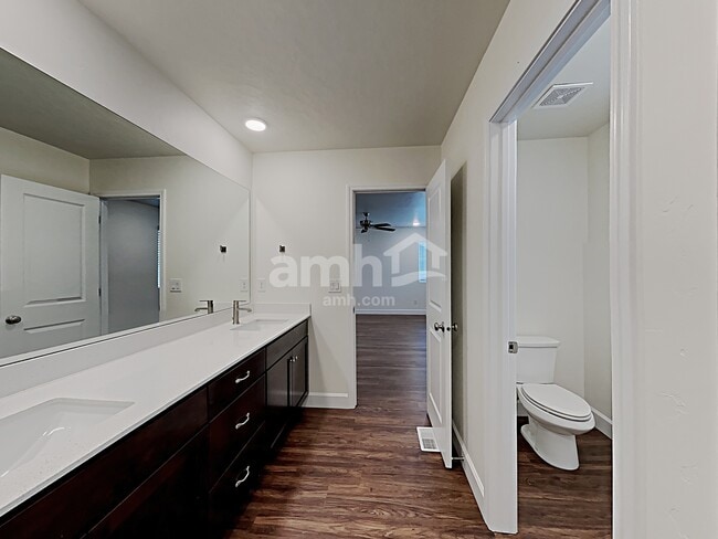 Building Photo - 9401 W Chino St