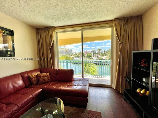 Building Photo - 201 Golden Isles Dr