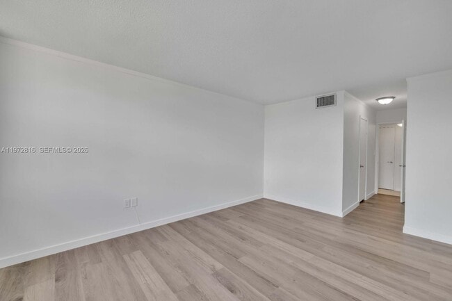 Building Photo - 1680 NE 191st St