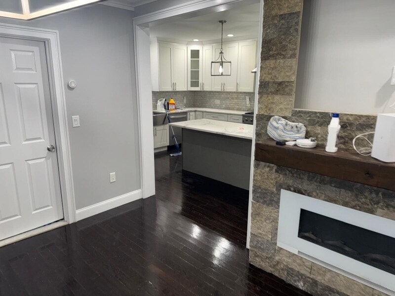 Building Photo - 8 Octavia St