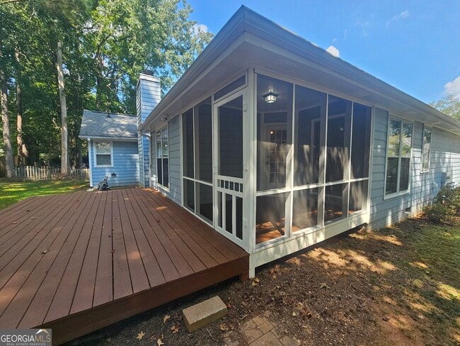 Building Photo - 30 Glenridge Dr