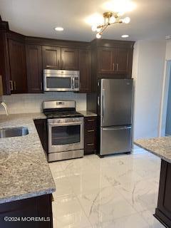 Building Photo - 427 Lake Ave