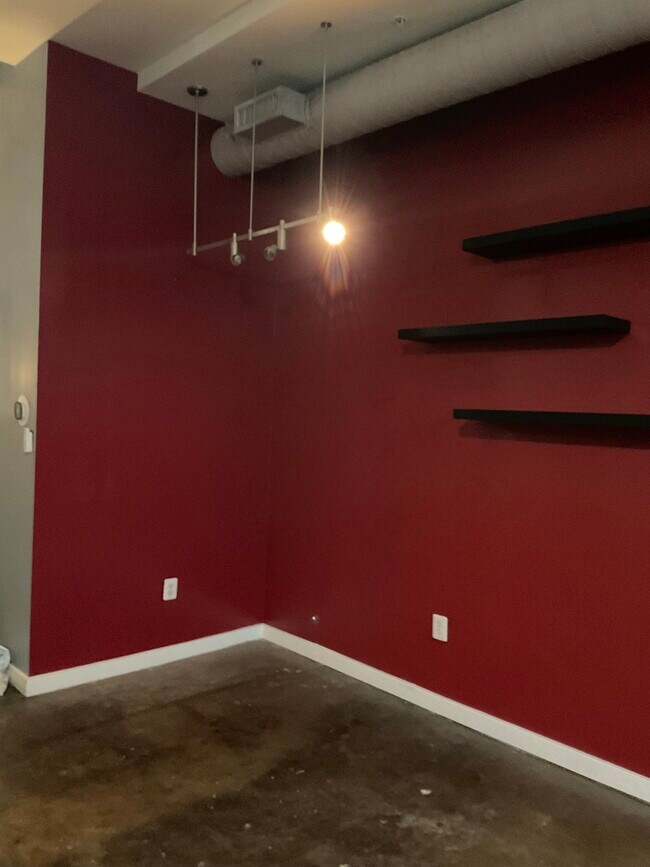 Building Photo - 701 Lamont St NW