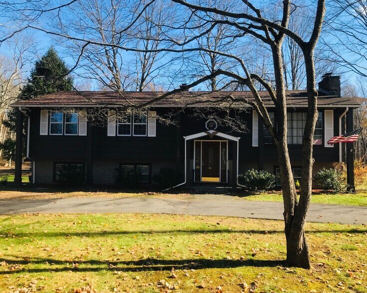 Primary Photo - 669 Still Hill Rd