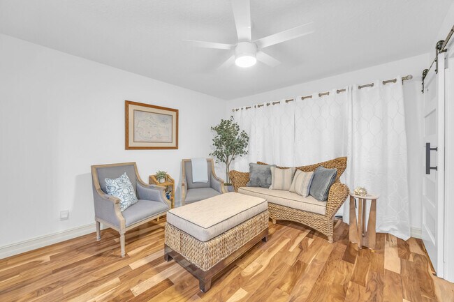 Building Photo - 25 SE Turtle Creek Dr