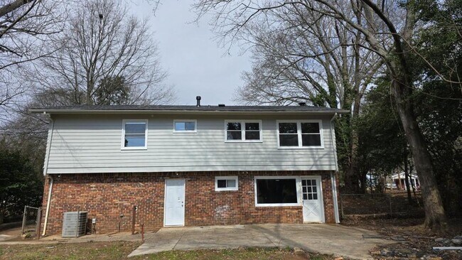 Building Photo - 4339 Sasanqua Ct