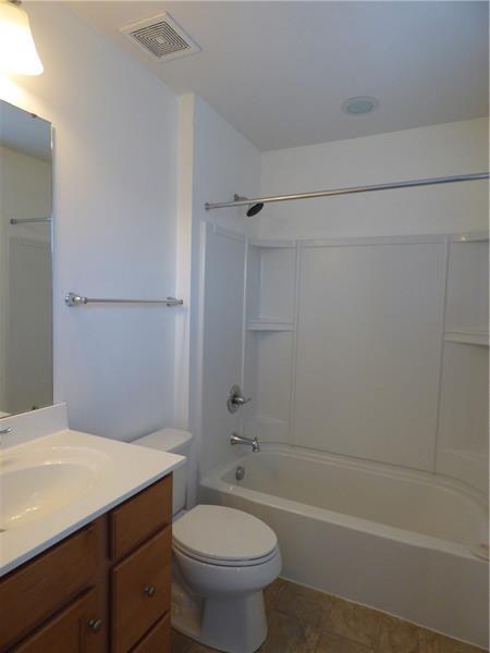 Building Photo - 1820 Rutgers Ln
