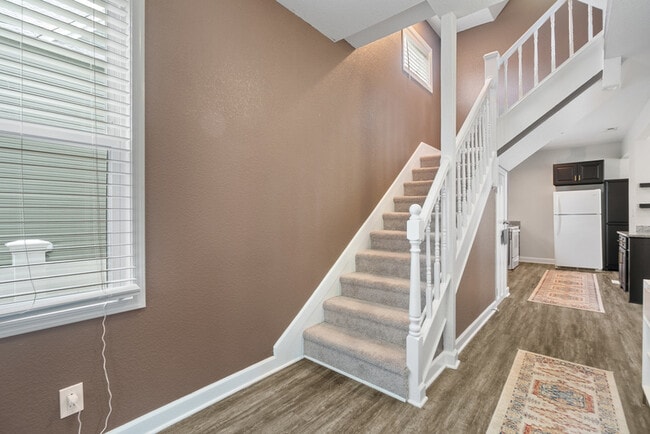 Building Photo - 846 W 41st St