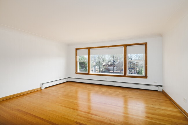 Building Photo - 6216 W Irving Park Rd