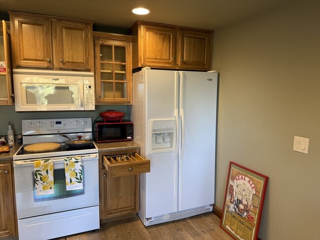 Building Photo - 13646 Twisted Pnes Trl