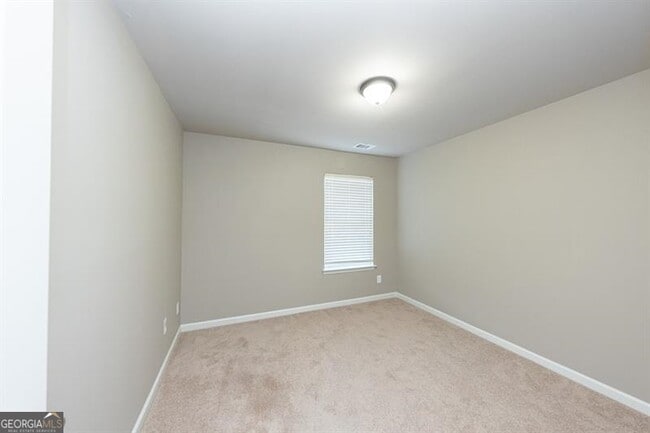 Building Photo - 117 Village Pkwy