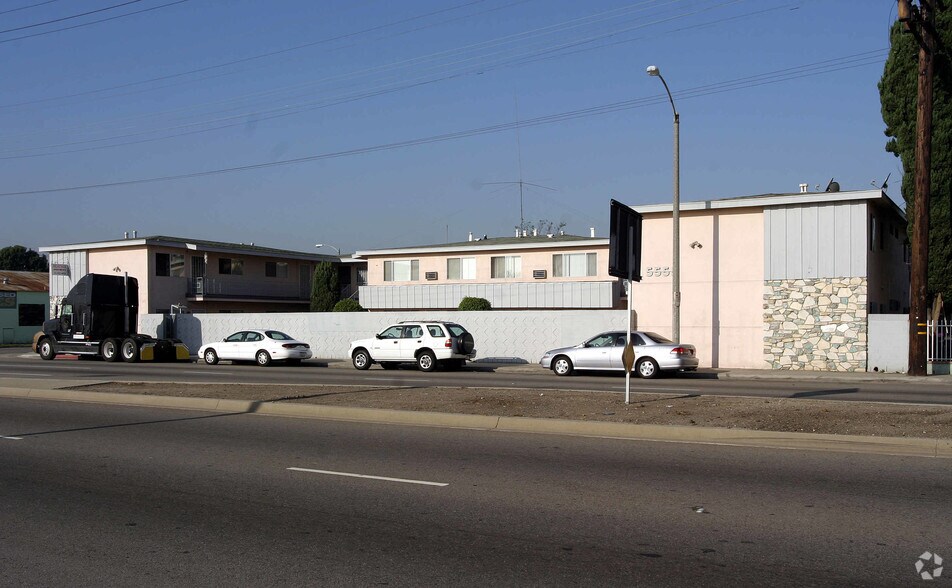 Building Photo - Heather Apartments