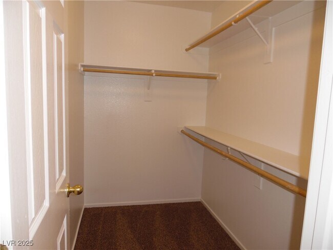 Building Photo - 6371 Thunder Gulch Ave