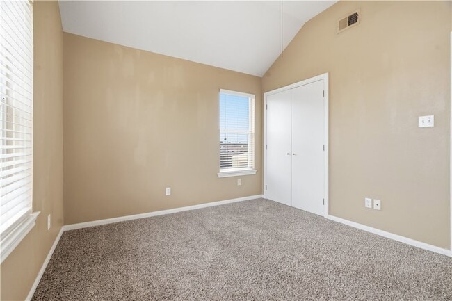 Building Photo - 2443 Pintail Loop