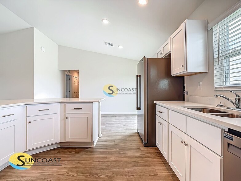 Building Photo - 6251 W Whispering Dr