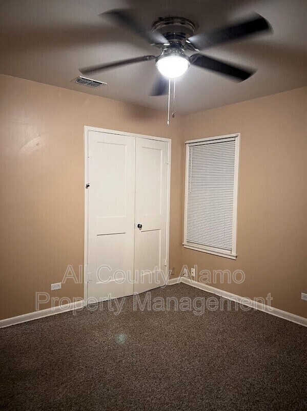 Building Photo - 301 Aero Ave