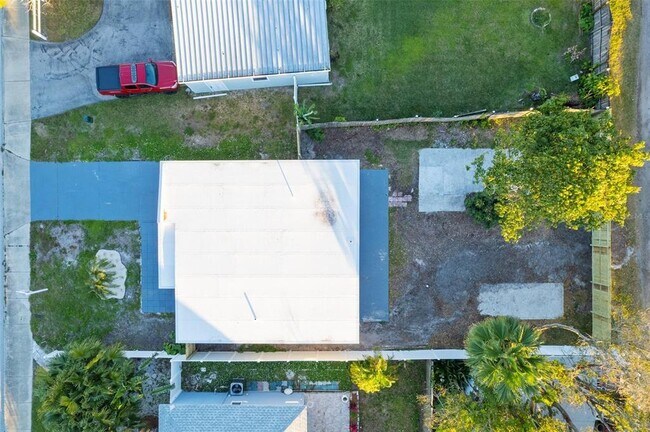 Building Photo - 5318 9th Ave N