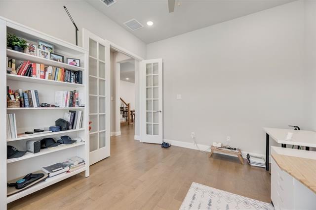 Building Photo - 12975 Cooper River Trl