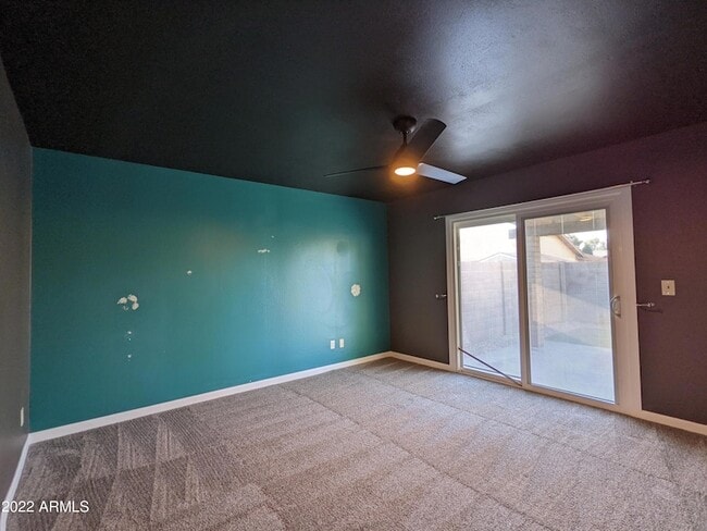 Building Photo - 10044 N 39th Ln