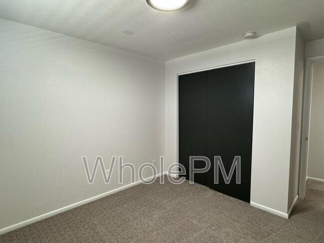 Building Photo - 7017 W 62nd Pl