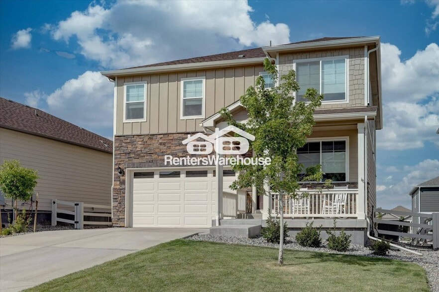 Building Photo - 2042 Rosette Ln