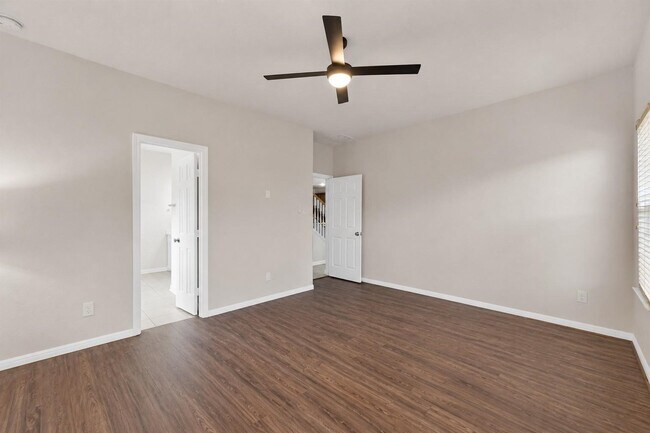 Building Photo - 1443 Meadowhigh Ln