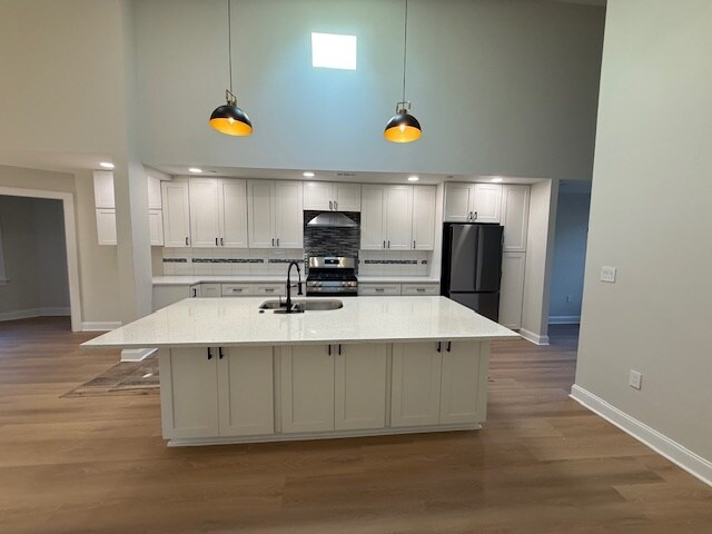 main kitchen hight premium quartzcountertop - 218 Elizabeth Ave