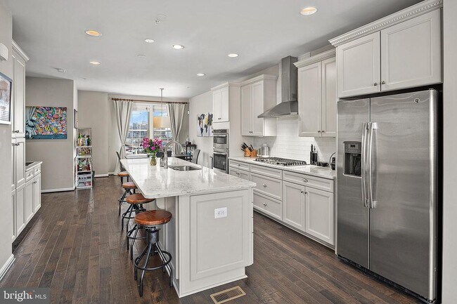 Building Photo - 1310 Jackson St