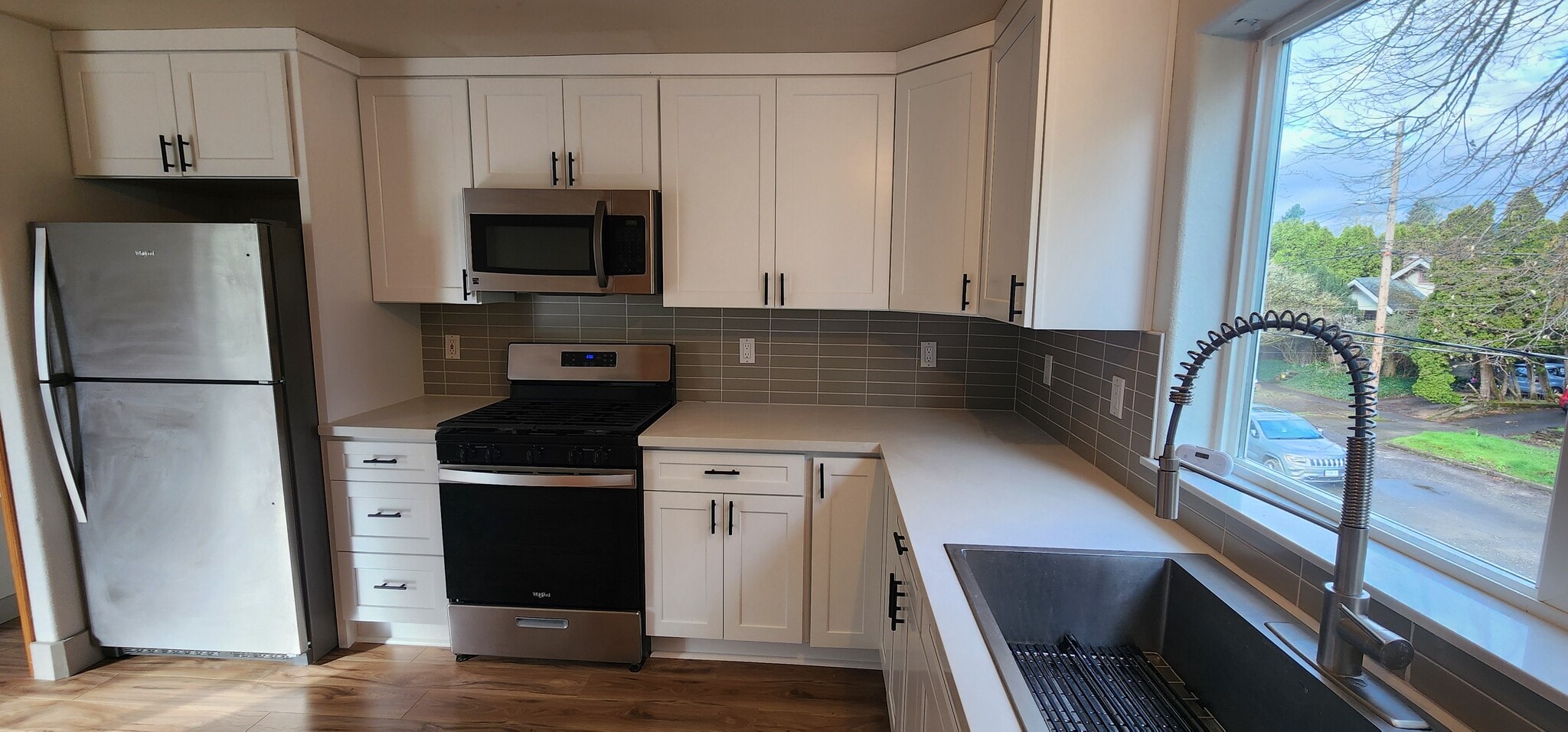 Building Photo - 1008 SE Sherrett St