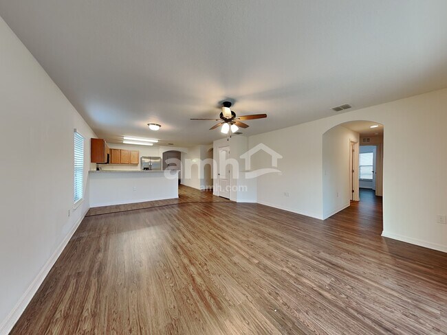 Building Photo - 733 Chatham Walk