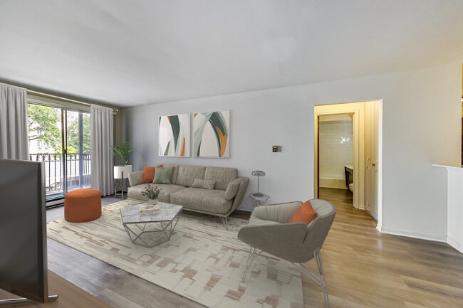 Building Photo - 9807 Karlov Ave