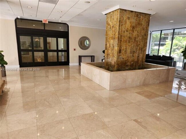 Building Photo - 1865 Brickell Ave