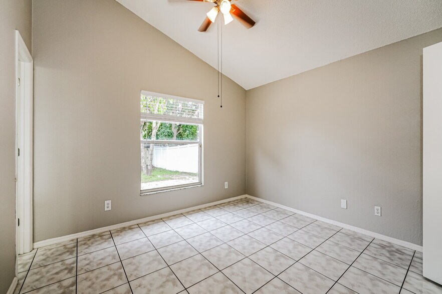 Building Photo - 9599 Lupine Ave